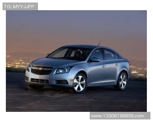 足球明星科鲁兹的传奇旅程与场上风采解析